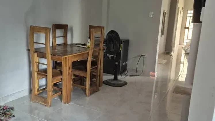 Vivienda de 4 habitaciones en Parajón, Boyeros — foto 2 de 10