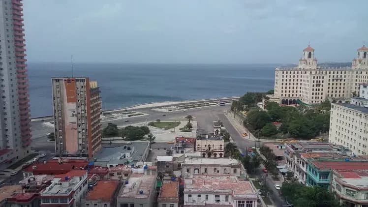 Vivienda de 4 habitaciones en Vedado, Plaza de la Revolución — foto 2 de 10