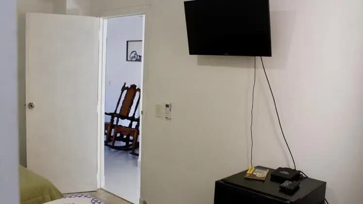 Vivienda de 2 habitaciones en Vedado, Plaza de la Revolución — foto 8 de 9