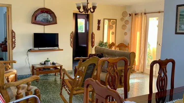 Vivienda de 3 habitaciones en Flores, Playa