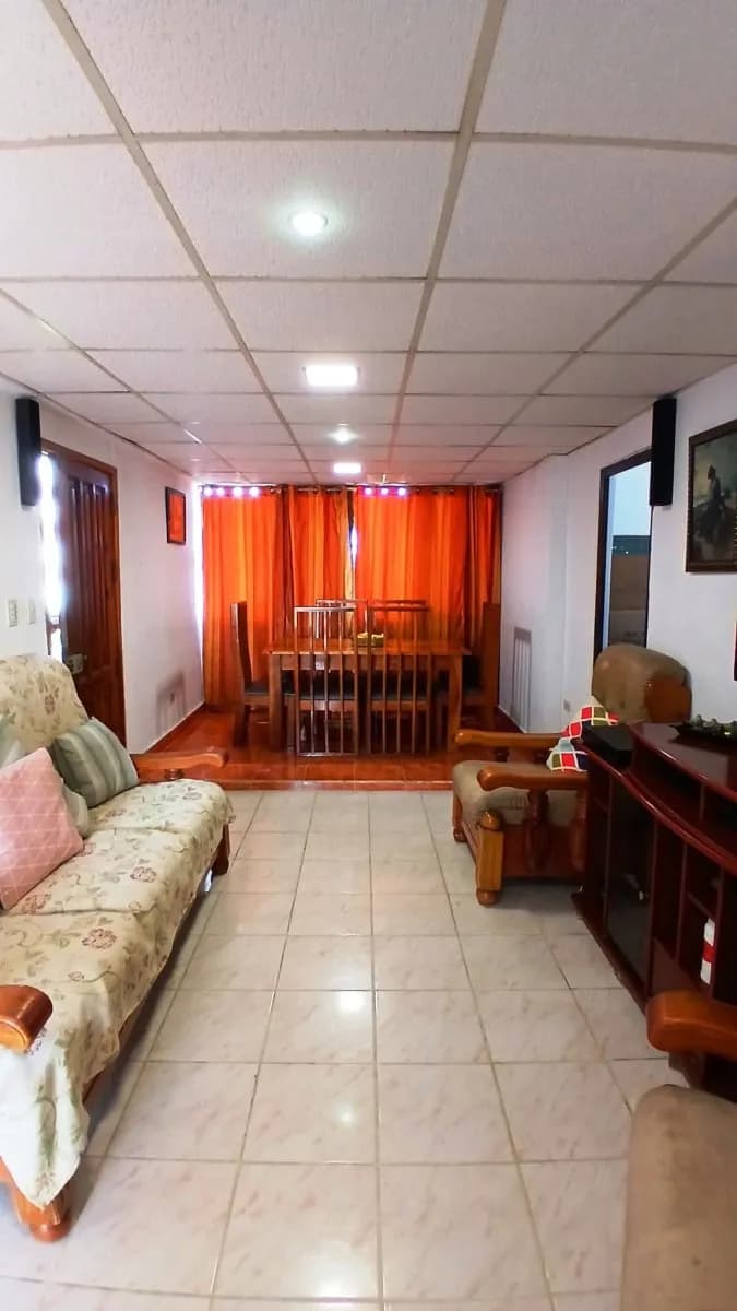Vivienda de 3 habitaciones en Modelo, Regla — foto 2 de 12