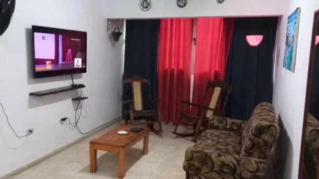 Vivienda de 1 habitaciones en Vedado, Plaza de la Revolución — foto 1 de 8
