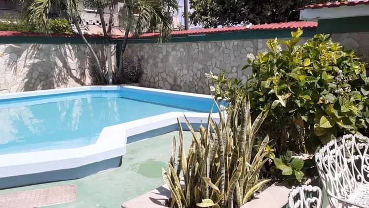 Vivienda de 5 habitaciones en Guanabo, La Habana del Este