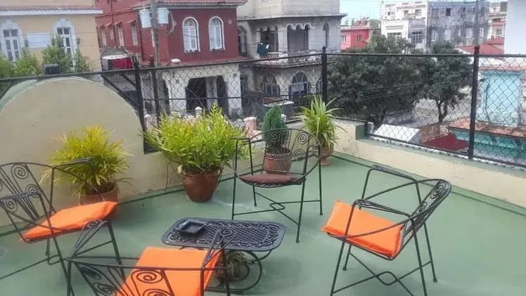 Vivienda de 2 habitaciones en Vedado, Plaza de la Revolución — foto 8 de 9