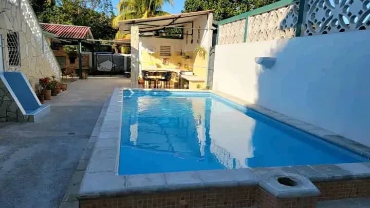 Vivienda de 2 habitaciones en Guanabo, La Habana del Este — foto 1 de 10