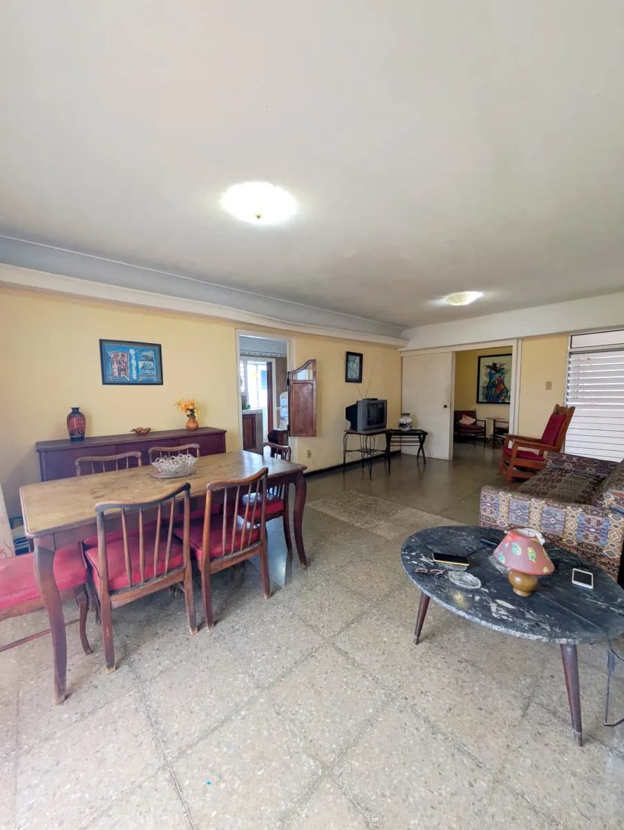 Vivienda de 4 habitaciones en Vedado, Plaza de la Revolución — foto 7 de 12