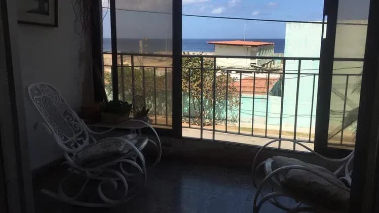 Vivienda de 3 habitaciones en Vedado, Plaza de la Revolución — foto 6 de 10
