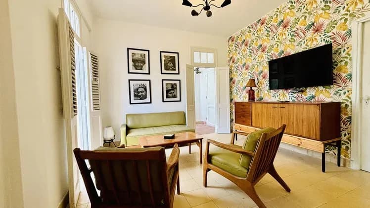 Vivienda de 2 habitaciones en Vedado, Plaza de la Revolución — foto 1 de 10