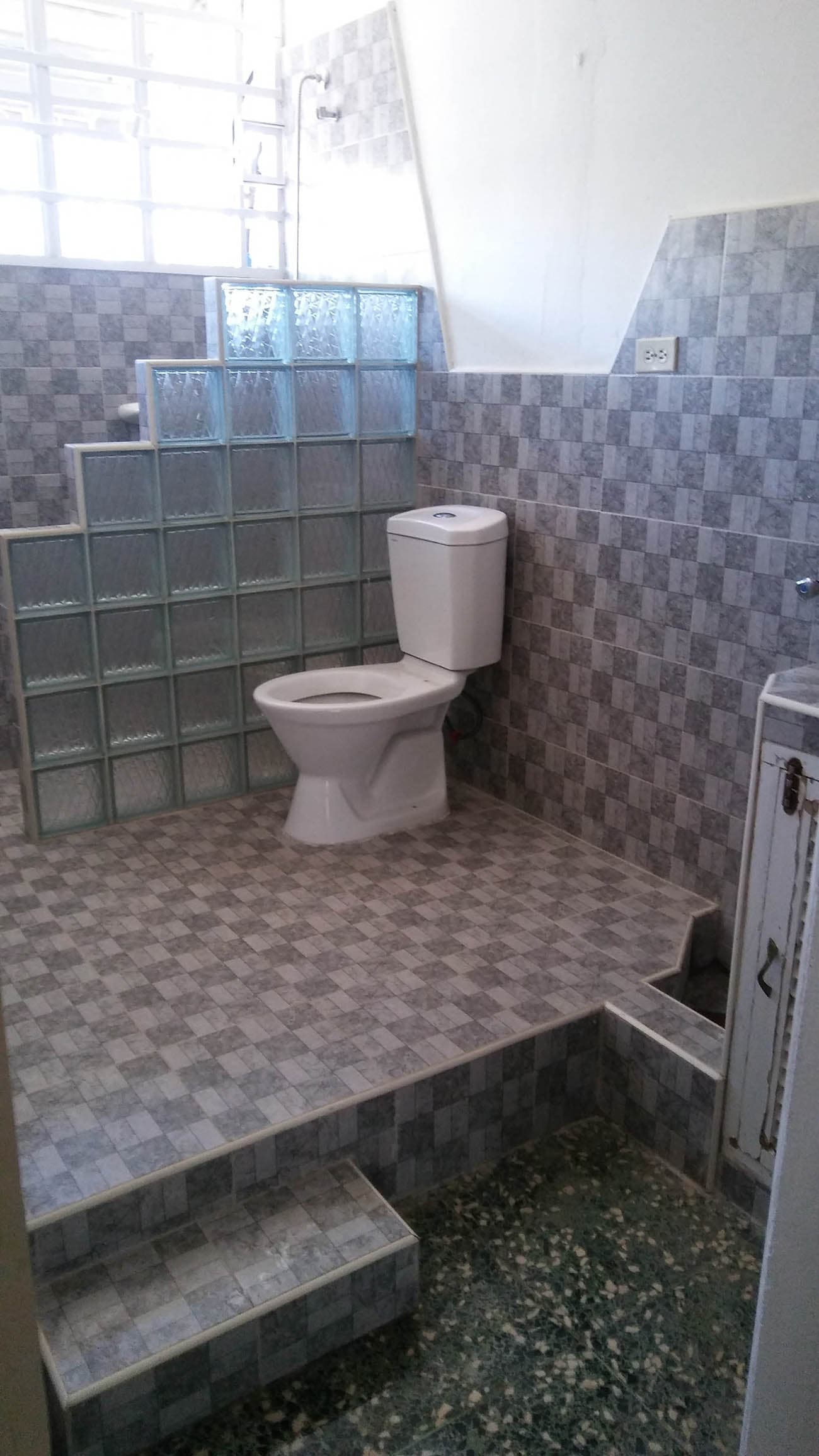 Apartamento de 2 habitaciones en El Hueco, La Lisa — foto 7 de 7