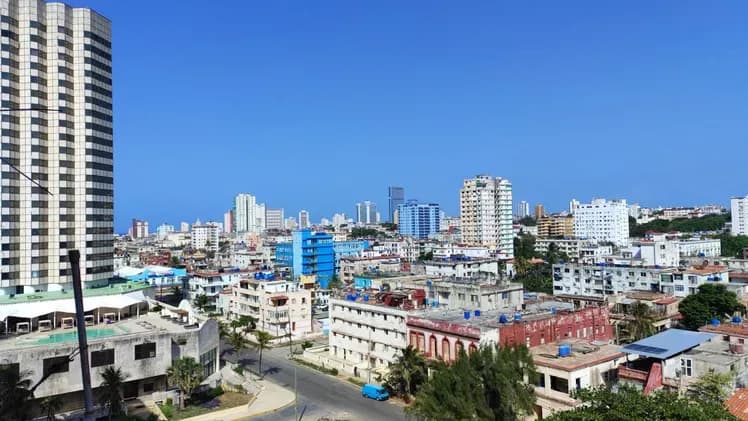 Vivienda de 3 habitaciones en Vedado, Plaza de la Revolución — foto 10 de 10