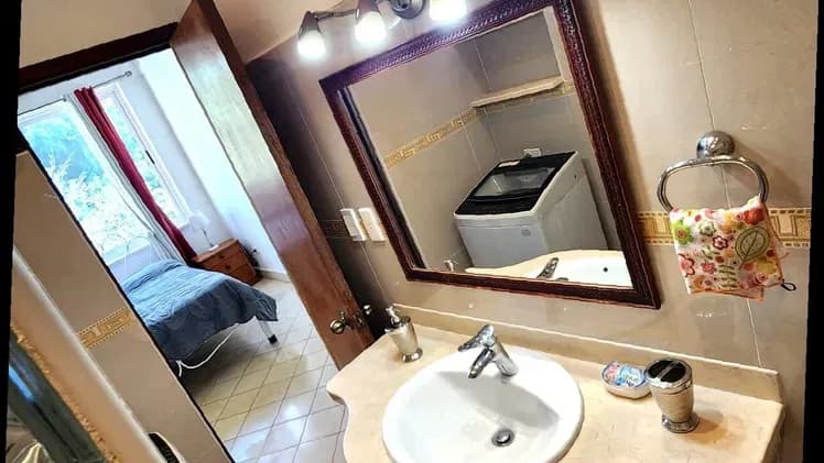 Vivienda de 2 habitaciones en Vedado, Plaza de la Revolución — foto 2 de 9