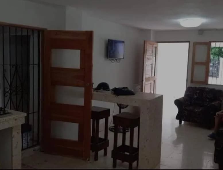 Vivienda de 5 habitaciones en Vedado, Plaza de la Revolución — foto 3 de 10