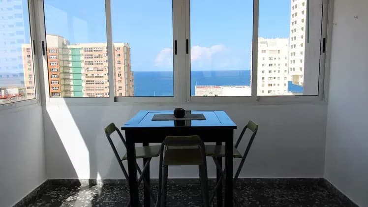 Vivienda de 2 habitaciones en Vedado, Plaza de la Revolución — foto 7 de 9