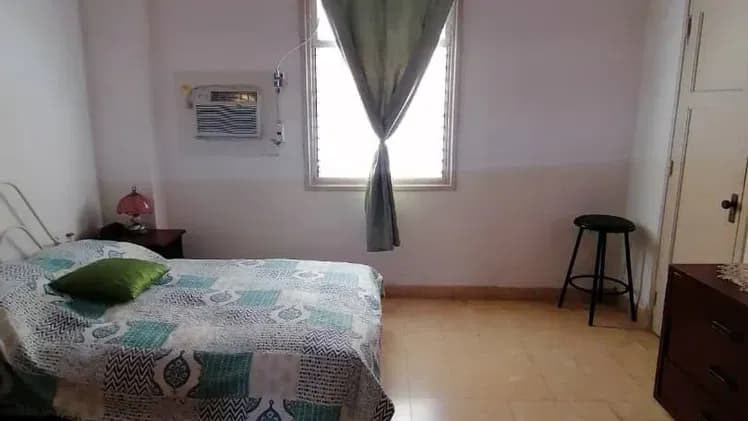 Vivienda de 2 habitaciones en Vedado, Plaza de la Revolución — foto 3 de 3