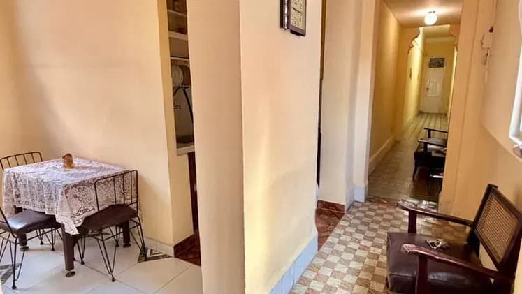 Vivienda de 2 habitaciones en Vedado, Plaza de la Revolución — foto 3 de 9