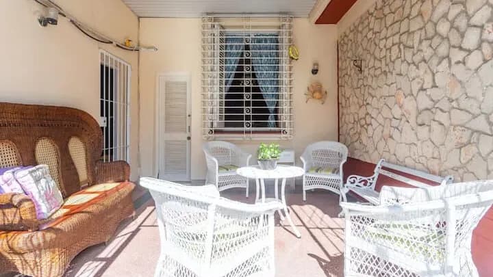 Vivienda de 2 habitaciones en Miramar, Playa — foto 1 de 10