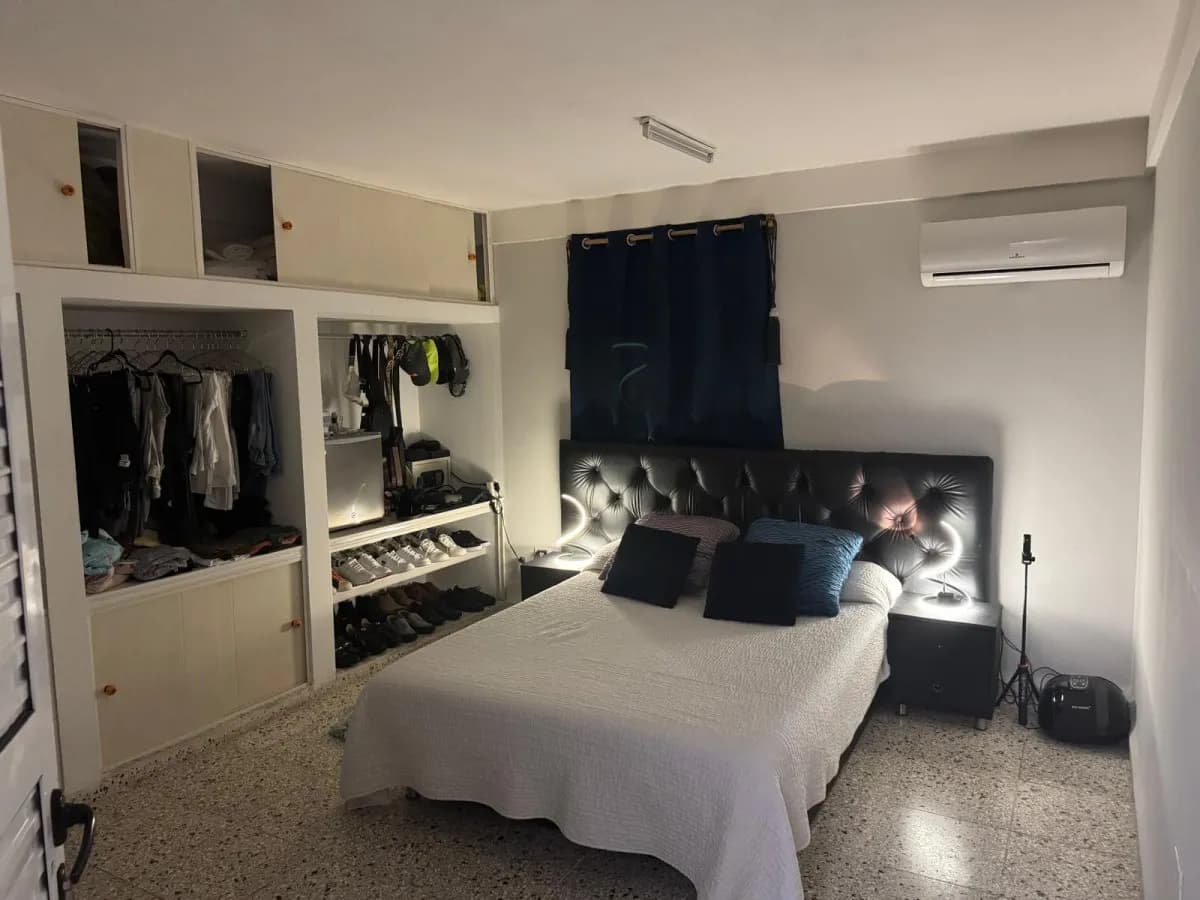 Vivienda de 4 habitaciones en Sevillano, Diez de Octubre