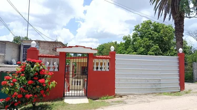 Vivienda de 3 habitaciones en Berenguer, Boyeros — foto 1 de 10