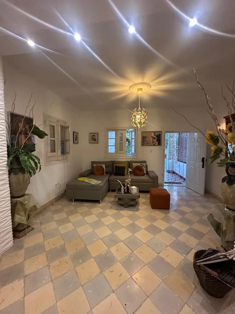 Vivienda de 4 habitaciones en Sevillano, Diez de Octubre