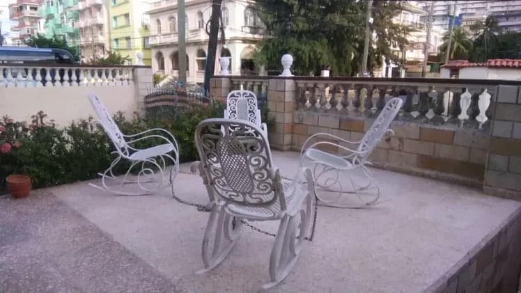 Vivienda de 2 habitaciones en Vedado, Plaza de la Revolución — foto 3 de 7