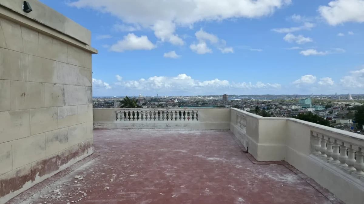 Vivienda de 5 habitaciones en Santos Suárez, Diez de Octubre
