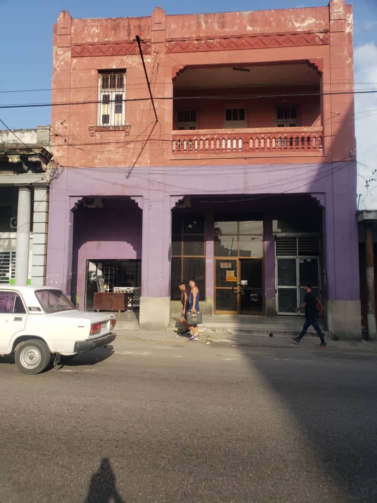 Local de 2 habitaciones en Loma del Chaple, Diez de Octubre