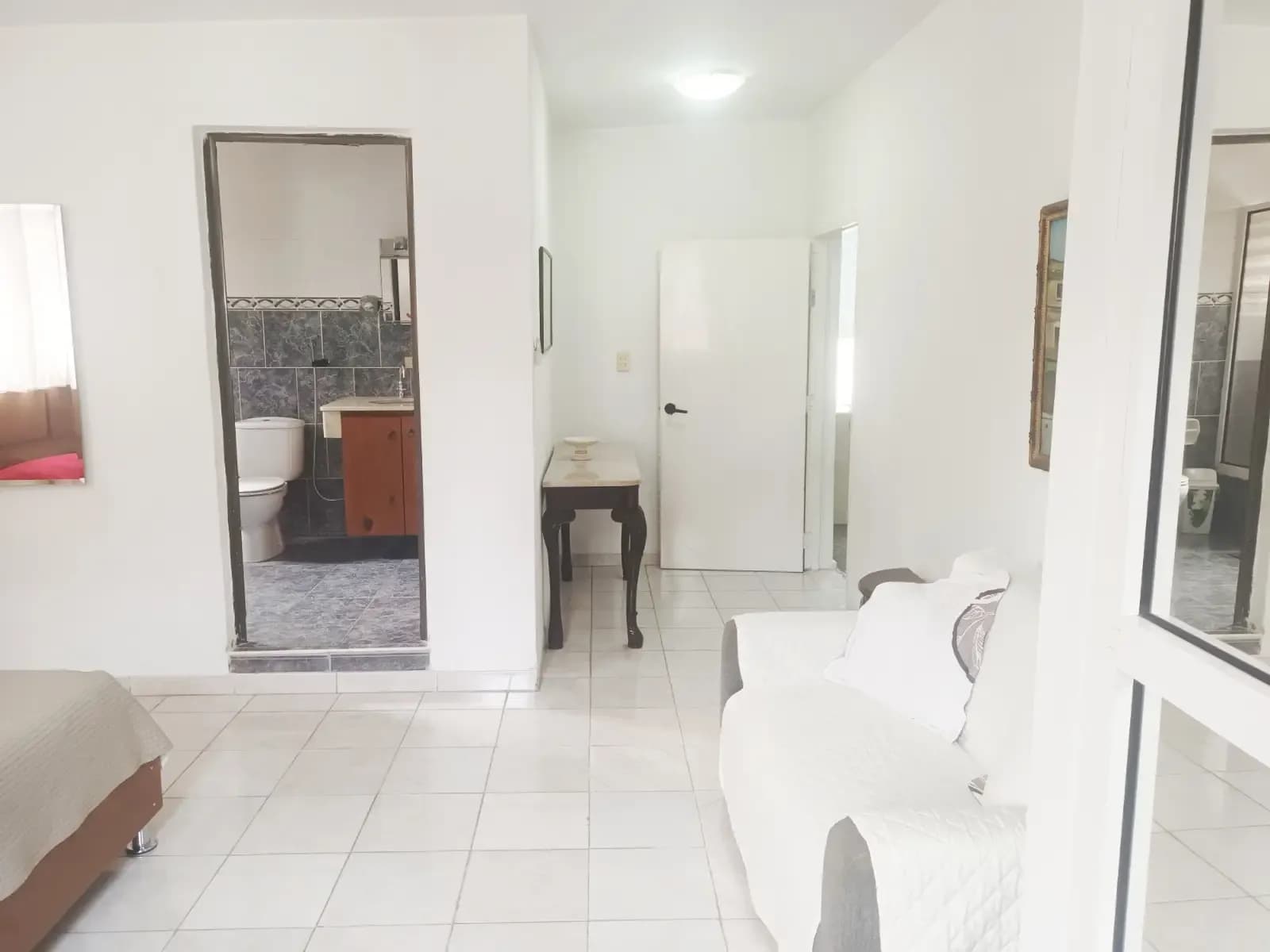 Casa de 2 habitaciones en Playa, La Habana — foto 26 de 28