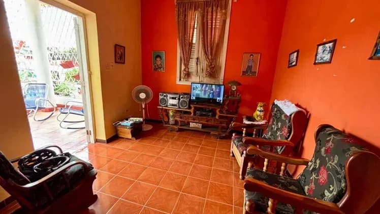 Vivienda de 3 habitaciones en Santos Suárez, Diez de Octubre