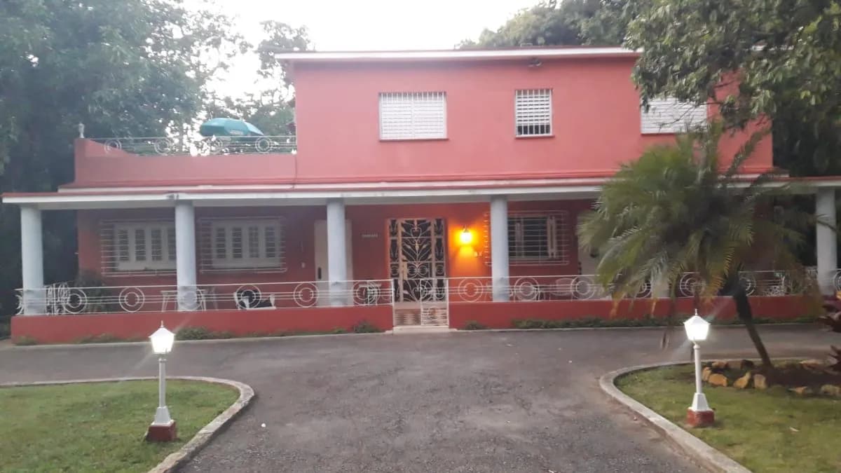Vivienda de 5 habitaciones en Mulgoba Viejo, Boyeros