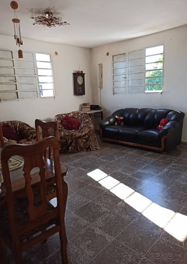 Casa de 4 habitaciones en Cerro, Cerro — foto 2 de 11