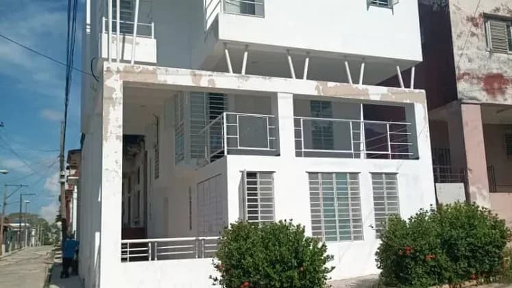 Vivienda de 3 habitaciones en Santos Suárez, Diez de Octubre — foto 1 de 10