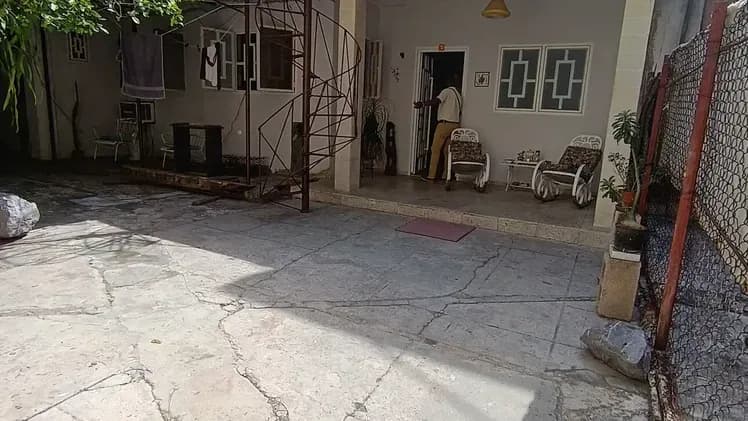 Vivienda de 2 habitaciones en Vedado, Plaza de la Revolución — foto 1 de 6