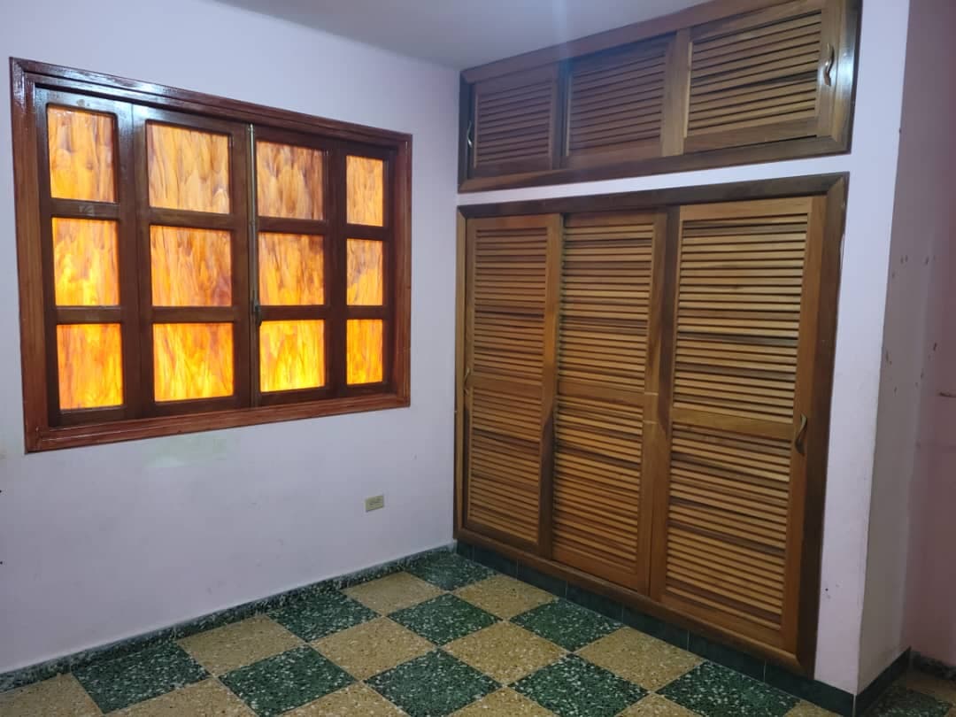 Apartamento de 2 habitaciones en El Hueco, La Lisa — foto 4 de 9