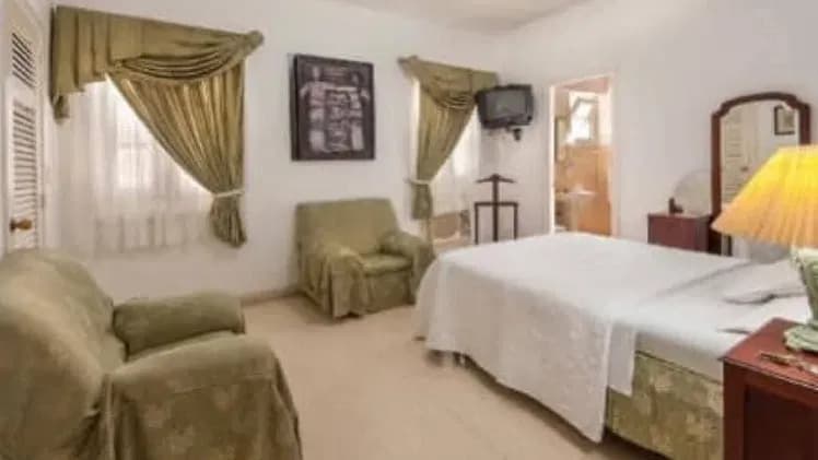 Vivienda de 3 habitaciones en Vedado, Plaza de la Revolución — foto 2 de 8