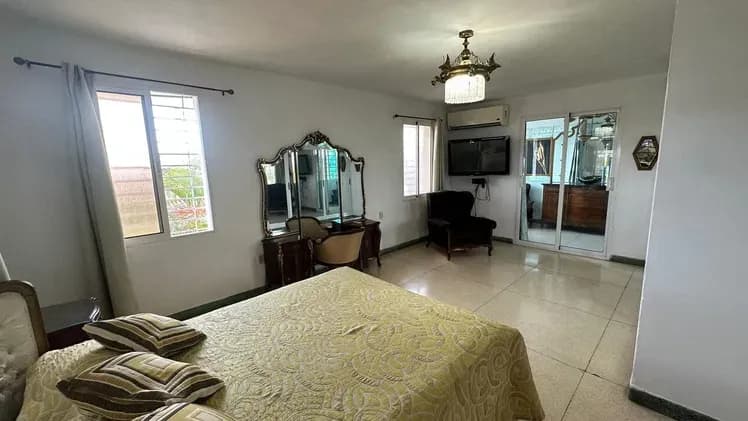 Vivienda de 5 habitaciones en Nuevo Vedado, Plaza de la Revolución — foto 7 de 10