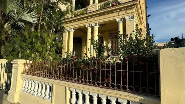 Vivienda de 3 habitaciones en Vedado, Plaza de la Revolución — foto 2 de 7