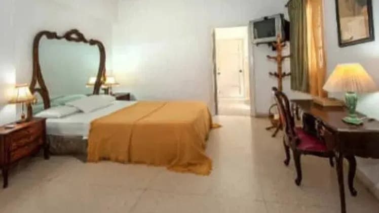 Vivienda de 3 habitaciones en Vedado, Plaza de la Revolución — foto 3 de 8
