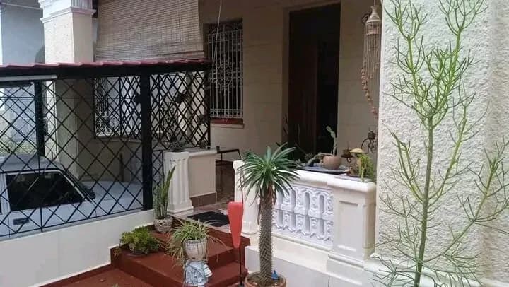 Vivienda de 6 habitaciones en Santos Suárez, Diez de Octubre — foto 1 de 5