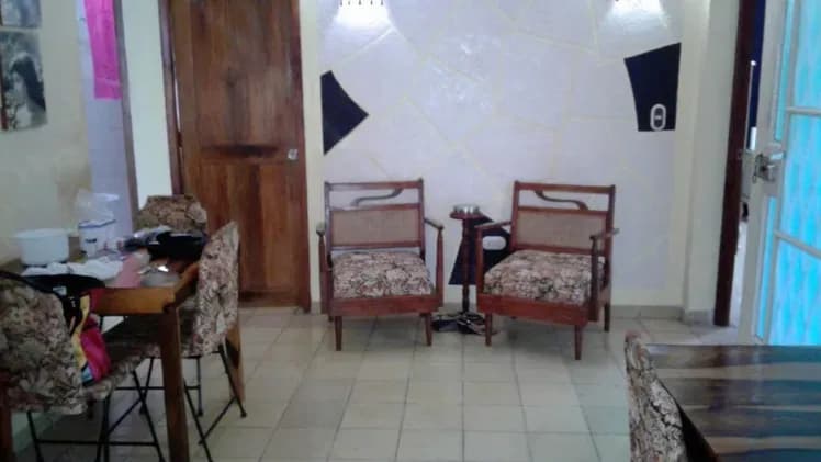 Vivienda de 3 habitaciones en Nalón, Guanabacoa — foto 2 de 4