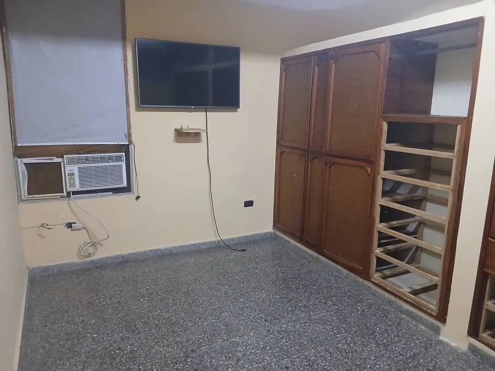 Vivienda de 2 habitaciones en Nuevo Vedado, Plaza de la Revolución — foto 11 de 12