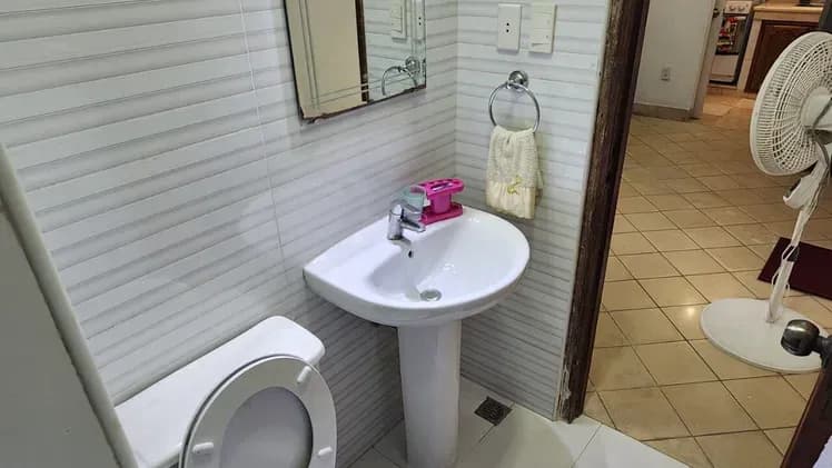 Vivienda de 2 habitaciones en Vedado, Plaza de la Revolución — foto 3 de 9