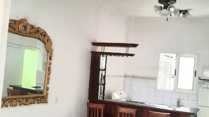 Vivienda de 3 habitaciones en Vedado, Plaza de la Revolución — foto 3 de 4