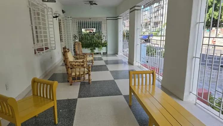 Vivienda de 2 habitaciones en Vedado, Plaza de la Revolución — foto 3 de 10