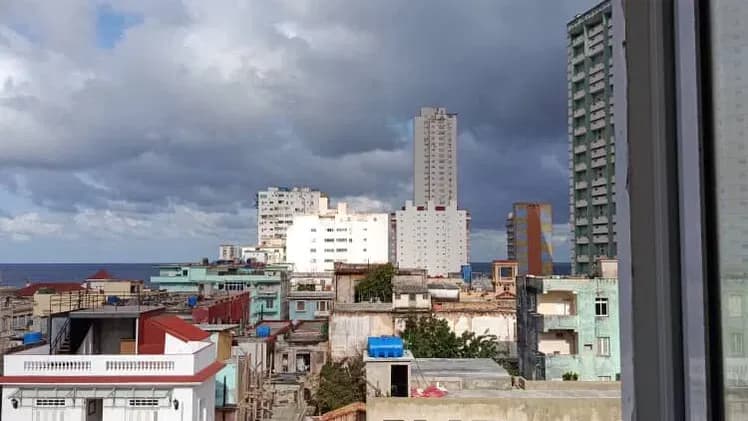 Vivienda de 2 habitaciones en Vedado, Plaza de la Revolución — foto 1 de 9
