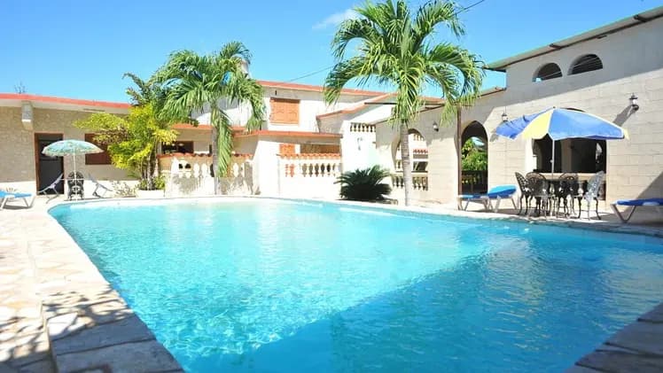 Vivienda de 7 habitaciones en Guanabo, La Habana del Este — foto 1 de 10