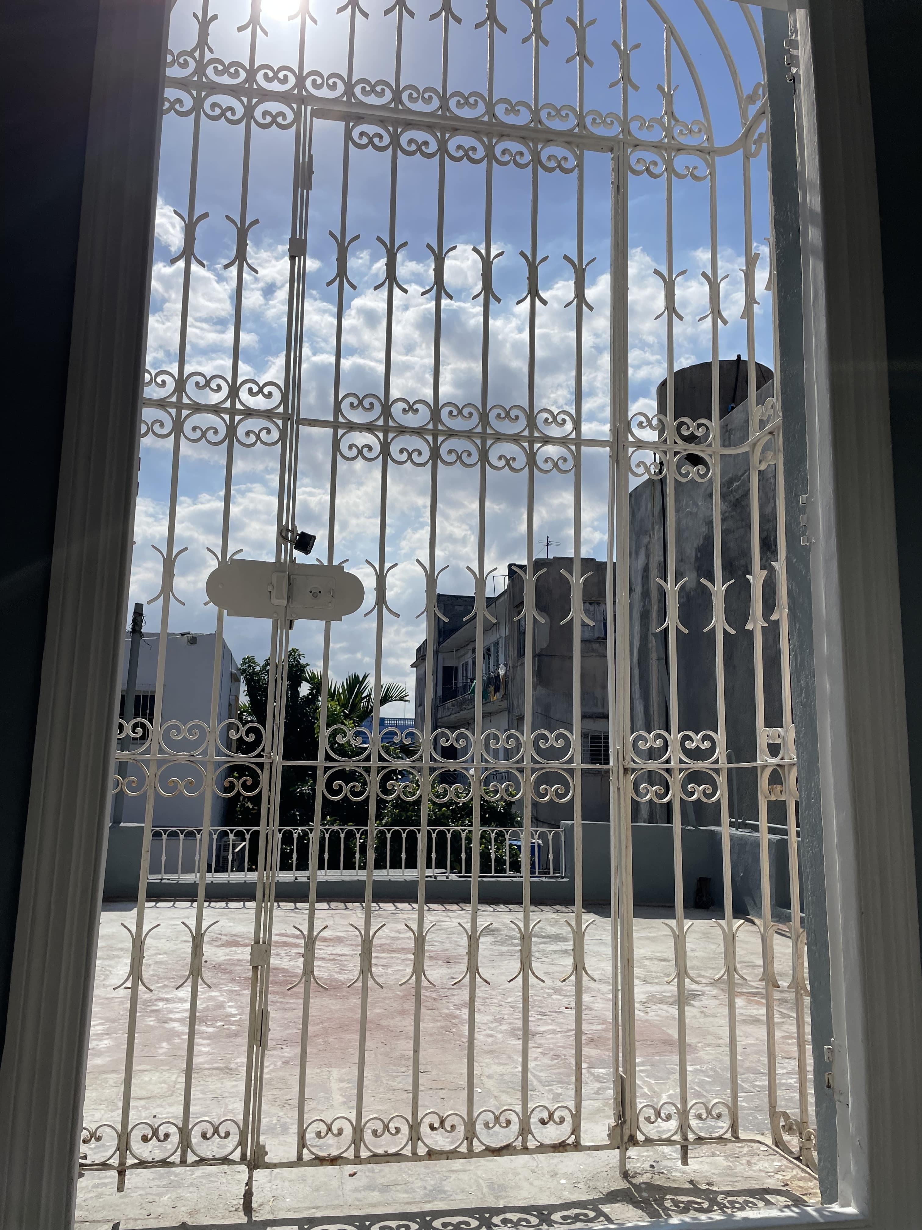 Apartamento de 3 habitaciones en Vedado, Plaza de la Revolución — foto 5 de 10