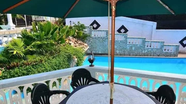 Vivienda de 10 habitaciones en Boca Ciega, La Habana del Este — foto 1 de 10