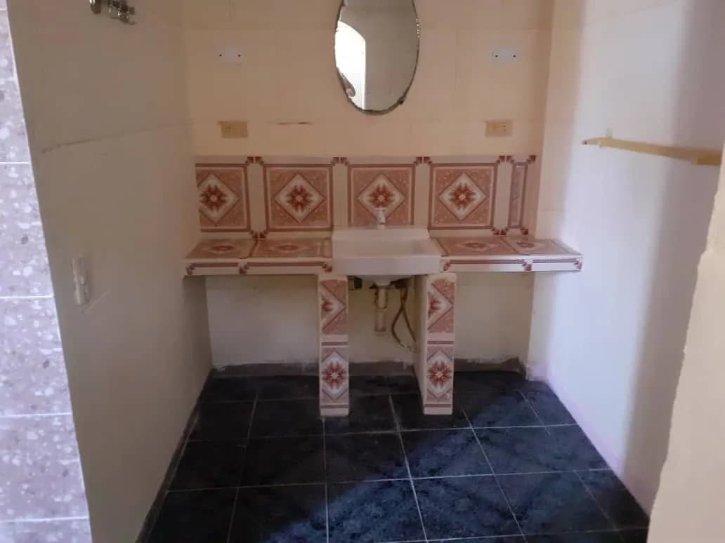 Vivienda de 5 habitaciones en Guanabo, La Habana del Este — foto 5 de 12