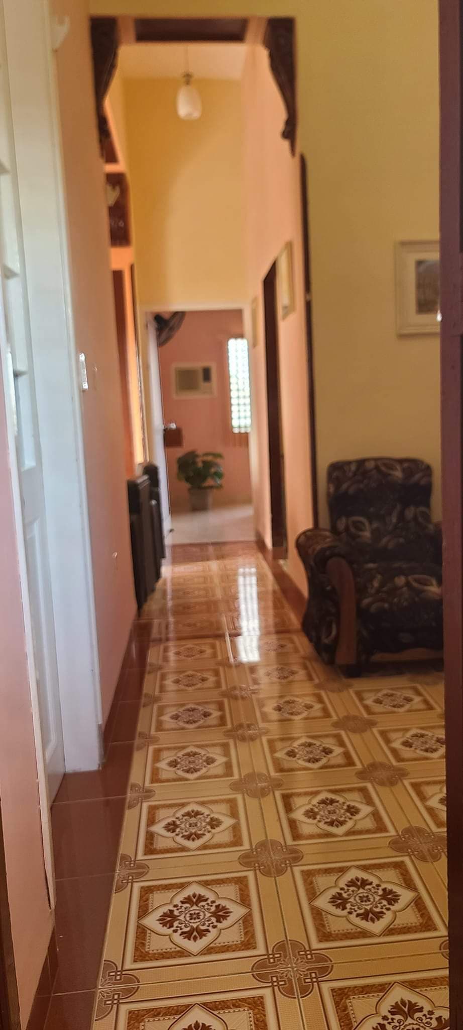 Casa de 4 habitaciones en Lawton, Diez de Octubre