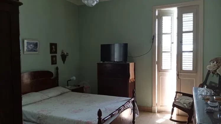 Vivienda de 3 habitaciones en Vedado, Plaza de la Revolución — foto 7 de 10
